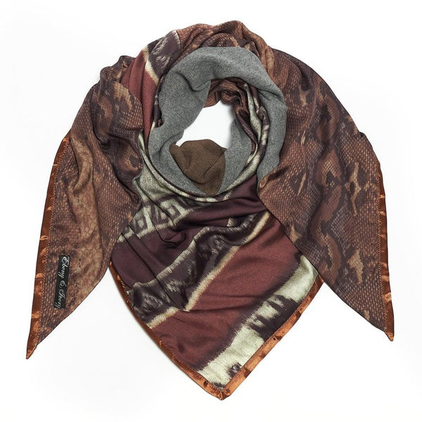 Trianglescarf Traveller