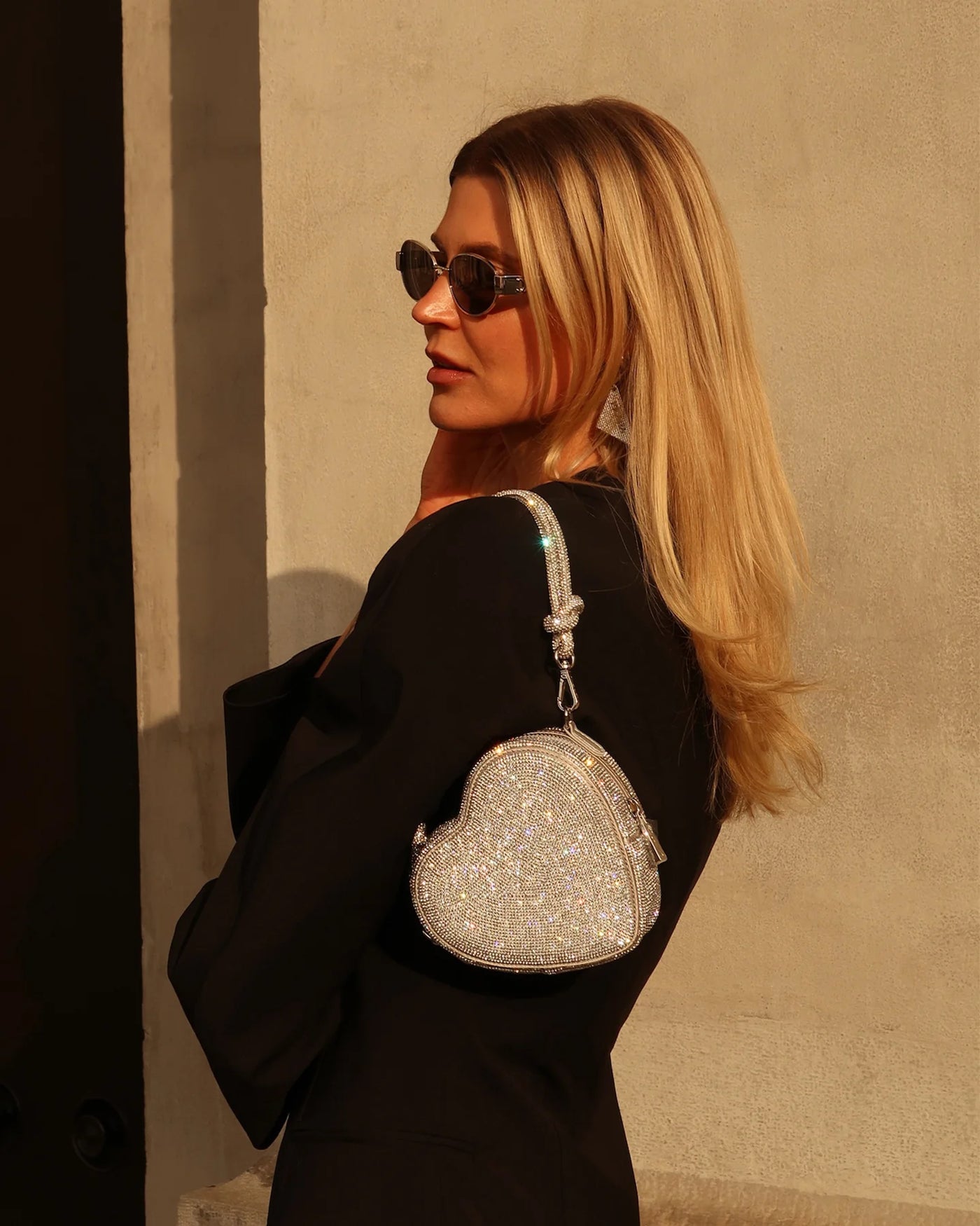 期間限定値下げsilver crystal heart clutch 期間限定値下げsilver crystal heart clutch