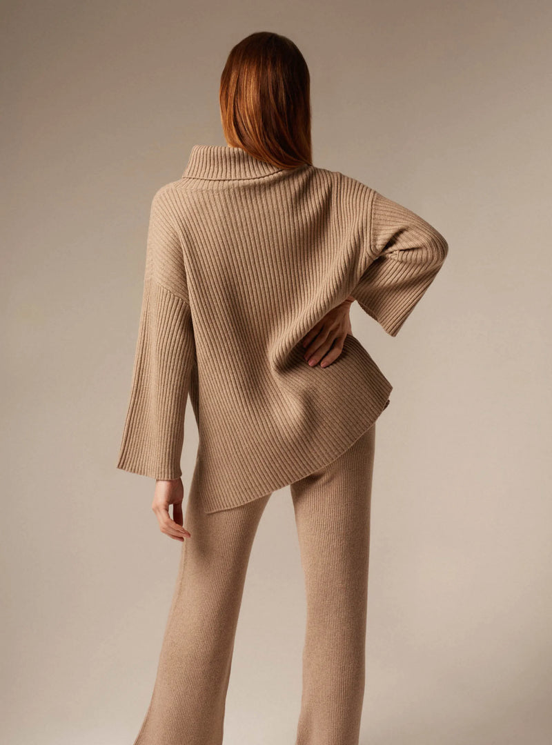 ELINA | CASHMERE OVERSIZE ROLL NECK JUMPER SAND