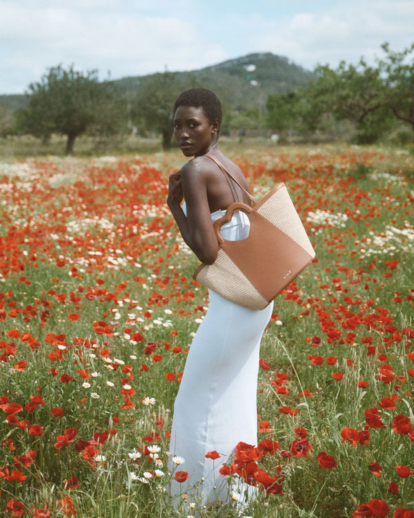 TOTE HEART RAFFIA CAMEL